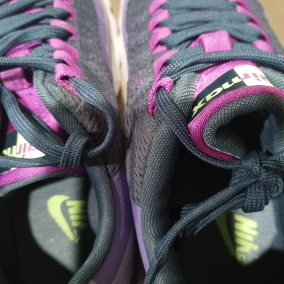 Nike Air Max 95 Athletic Shoes/Sneakers - Picture 10 of 14